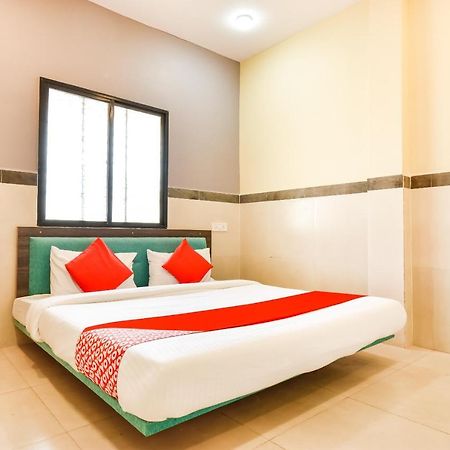 Oyo Hotel Karemore Celebration Bhandāra Екстериор снимка